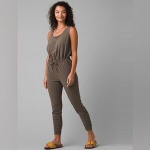 NWOT Prana Railay Women's Olive Sleeveless Jumpsuit With Bottom leg ruching S